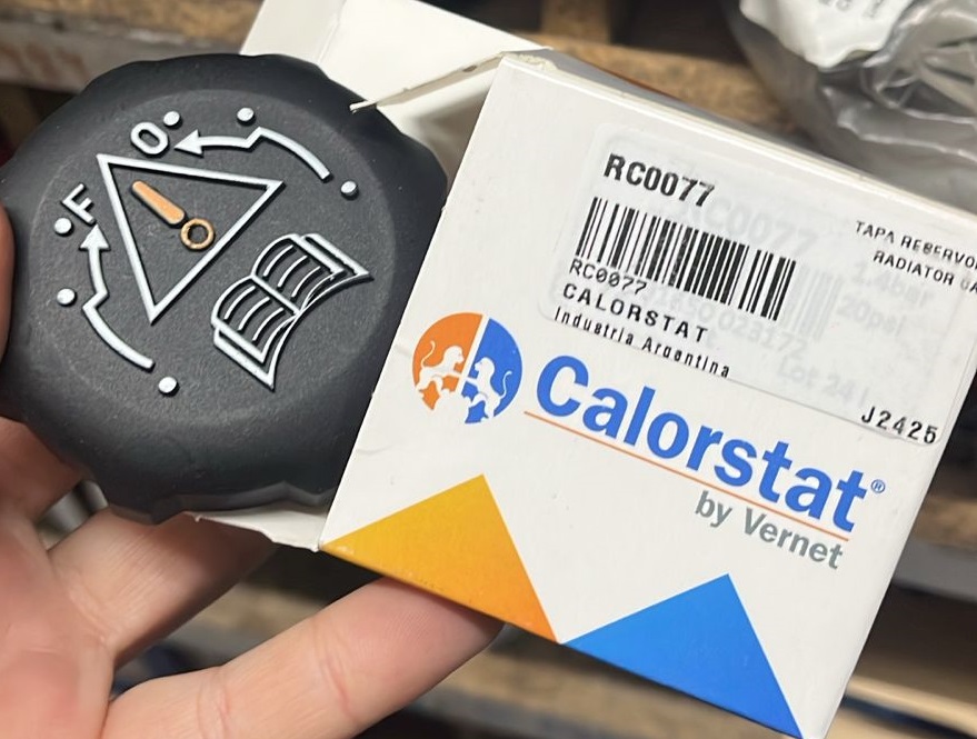 TAPA DE DEPOSITO MARCA CALORSTAT PARA PEUGEOT/ CITROEN